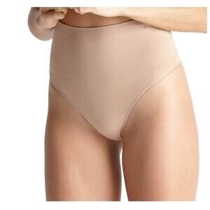 Brand New Yummie Women's Size Small/Medium Seamlessly Shaped Thong